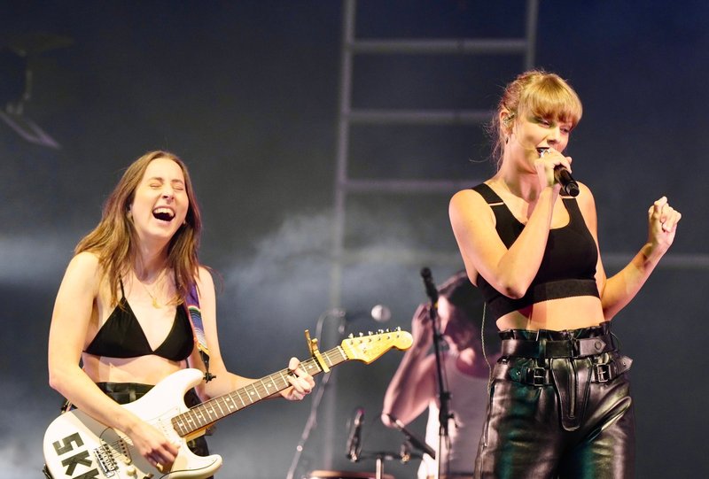 Taylor Swift — July 21 - HAIM Tour 2022 — photo 6