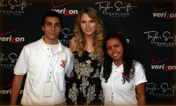 Taylor Swift — Alexandria ,VA — photo 12