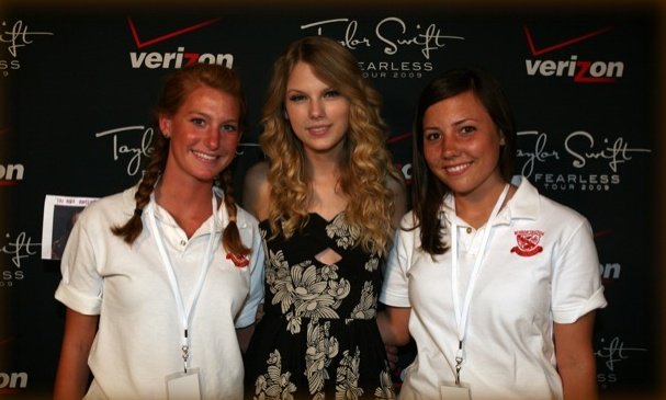 Taylor Swift — Alexandria ,VA — photo 13
