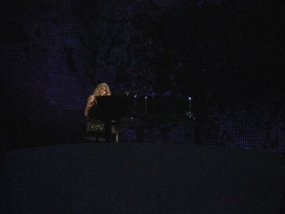 Taylor Swift — April 23 - Evansville, Indiana — photo 12