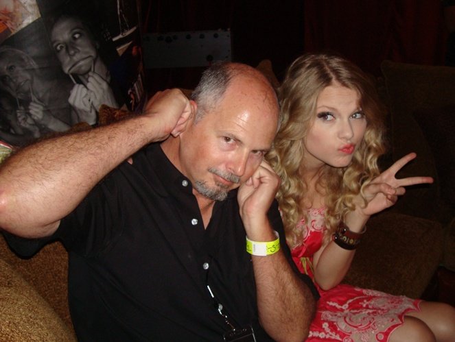 Taylor Swift — April 24 - Jonesboro, Arkansas — photo 3