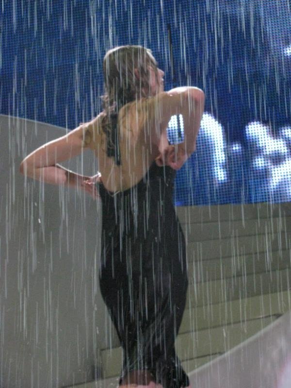 Taylor Swift — April 25 - St. Louis, Missouri — photo 5