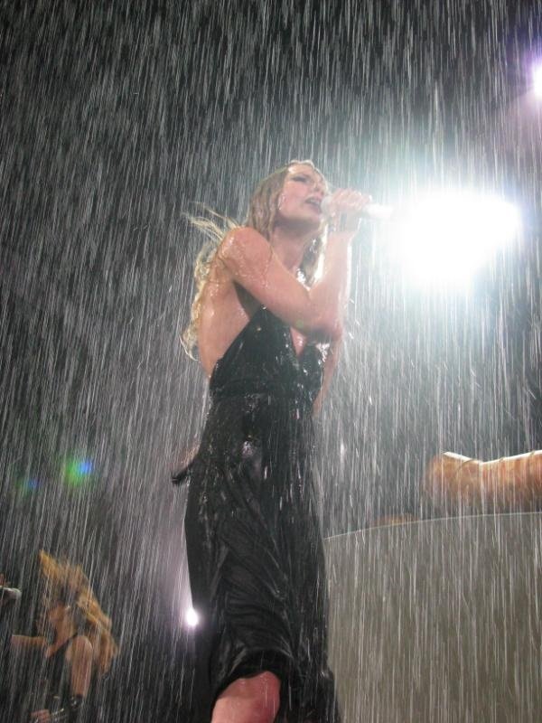 Taylor Swift — April 25 - St. Louis, Missouri — photo 15