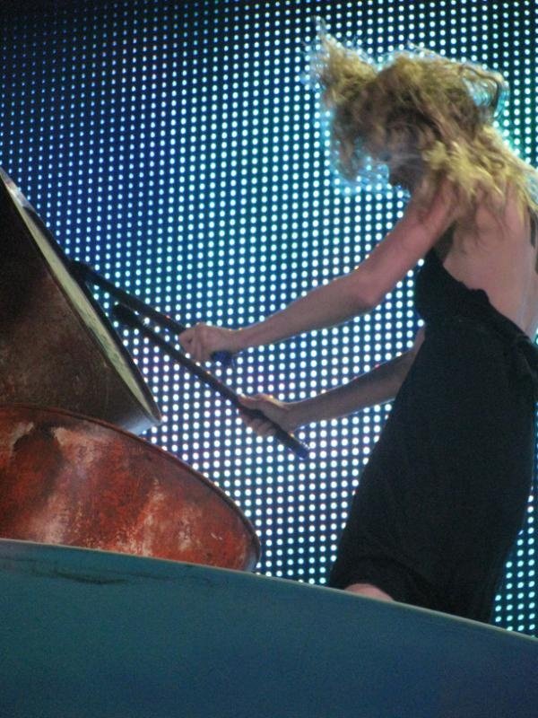 Taylor Swift — April 25 - St. Louis, Missouri — photo 23