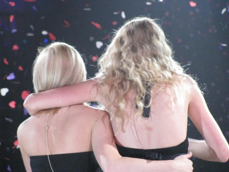 Taylor Swift — April 25 - St. Louis, Missouri — photo 50