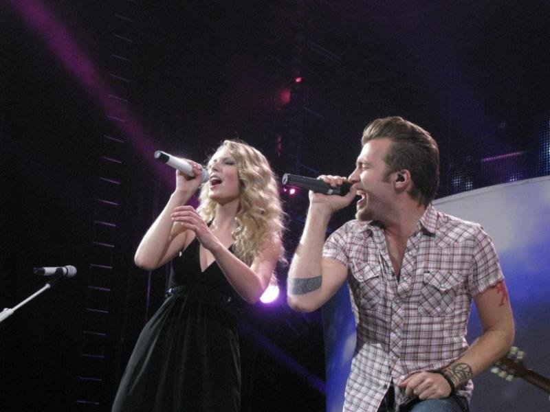 Taylor Swift — April 25 - St. Louis, Missouri — photo 52