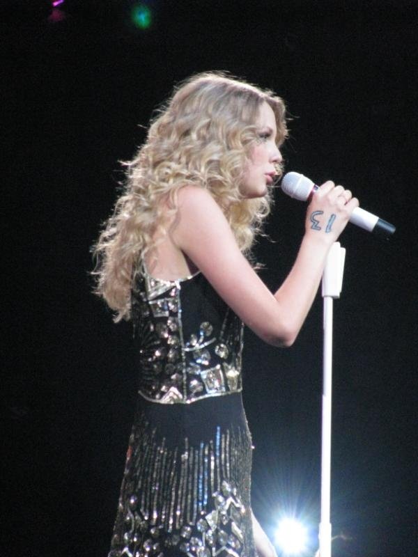 Taylor Swift — April 25 - St. Louis, Missouri — photo 66