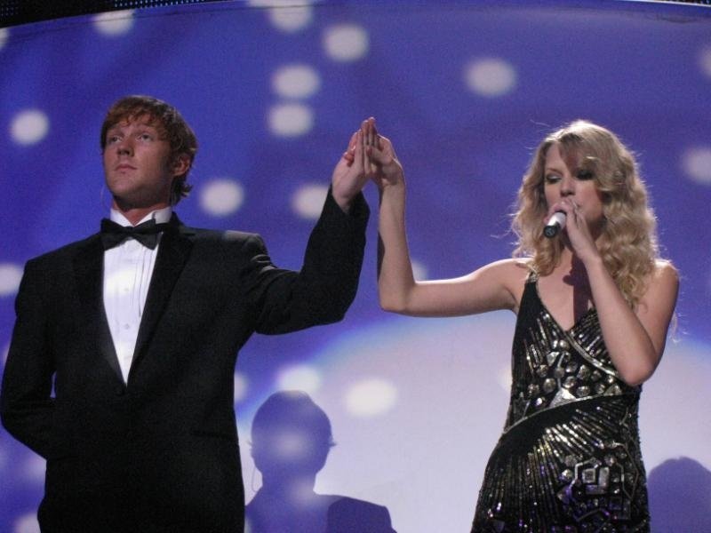 Taylor Swift — April 25 - St. Louis, Missouri — photo 82