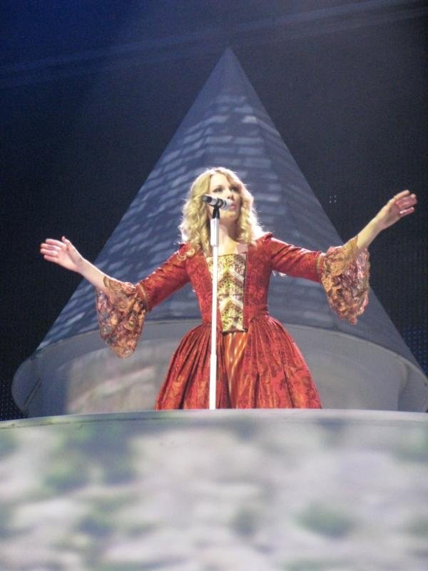 Taylor Swift — April 25 - St. Louis, Missouri — photo 92