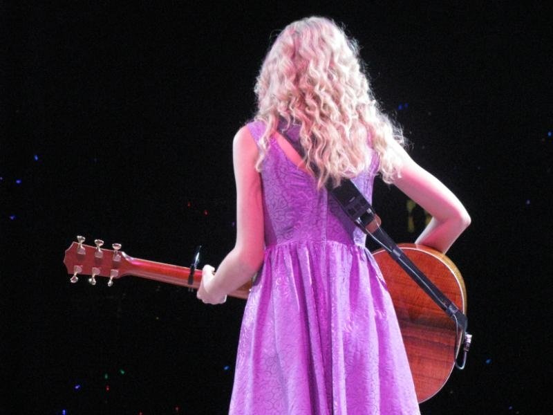 Taylor Swift — April 25 - St. Louis, Missouri — photo 100