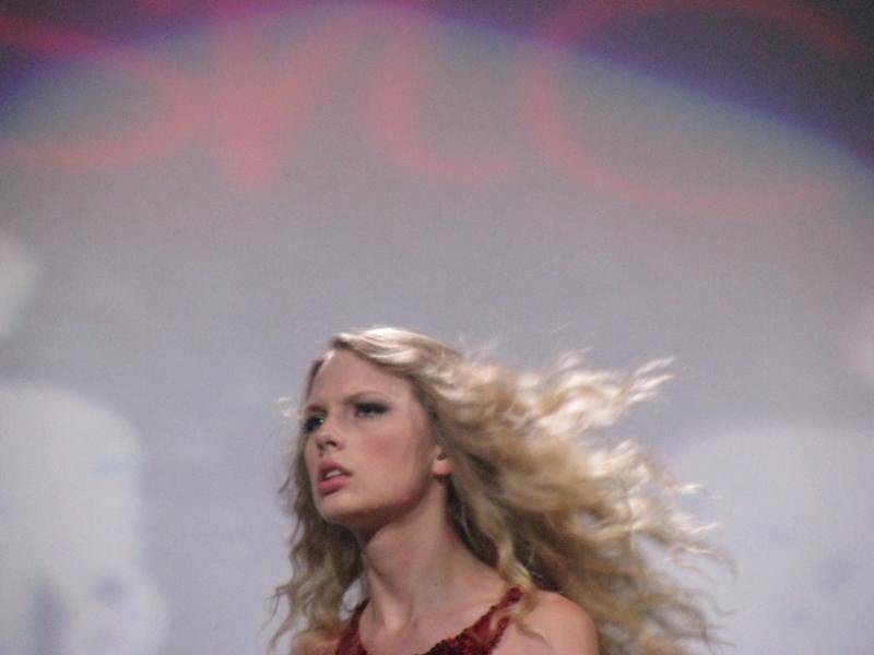 Taylor Swift — April 25 - St. Louis, Missouri — photo 111