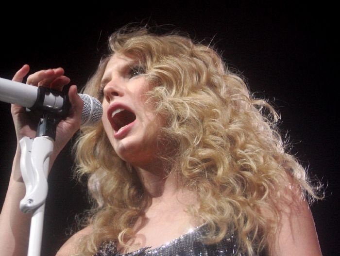 Taylor Swift — April 25 - St. Louis, Missouri — photo 112