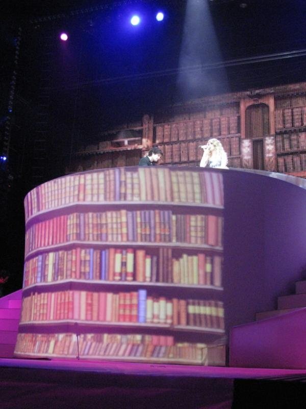 Taylor Swift — April 25 - St. Louis, Missouri — photo 130