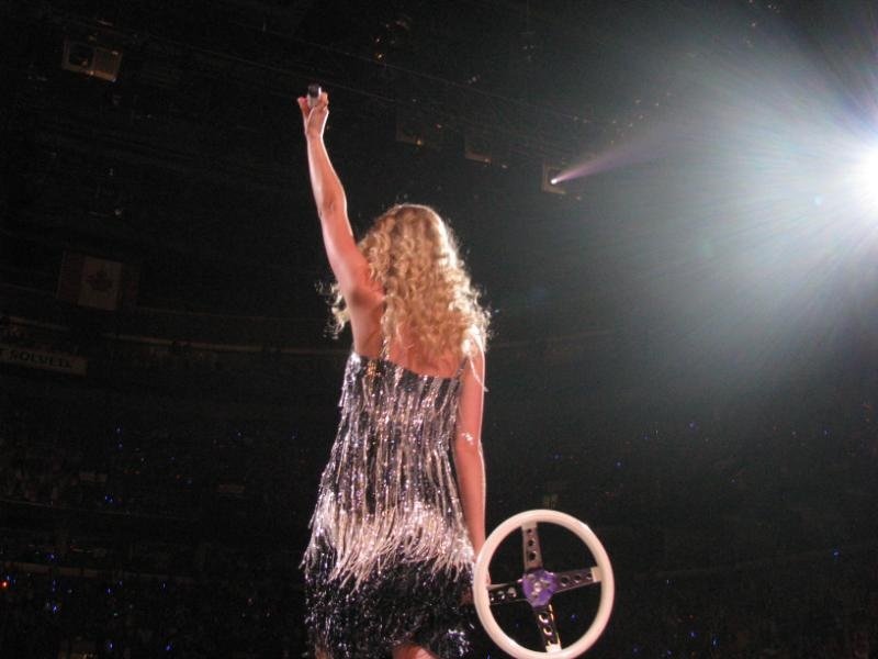 Taylor Swift — April 25 - St. Louis, Missouri — photo 155
