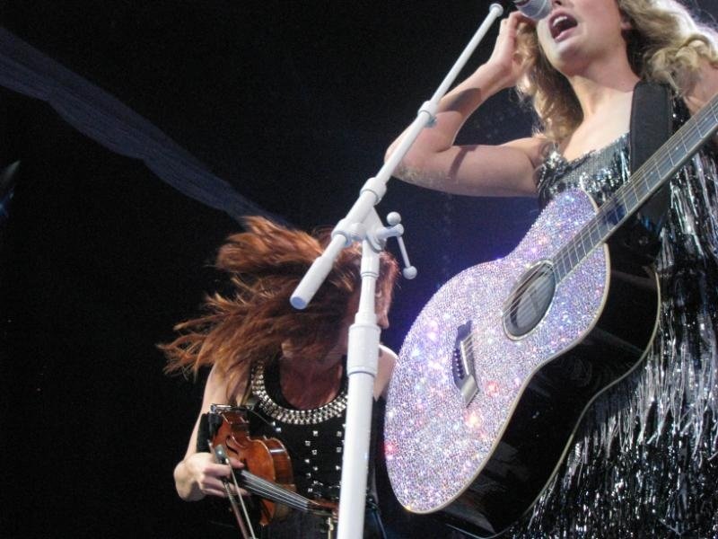 Taylor Swift — April 25 - St. Louis, Missouri — photo 162