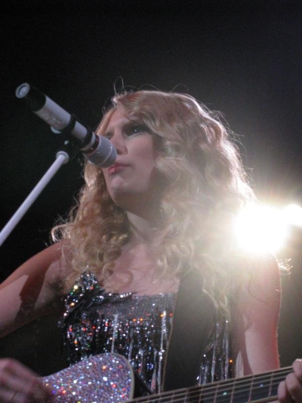Taylor Swift — April 25 - St. Louis, Missouri — photo 167
