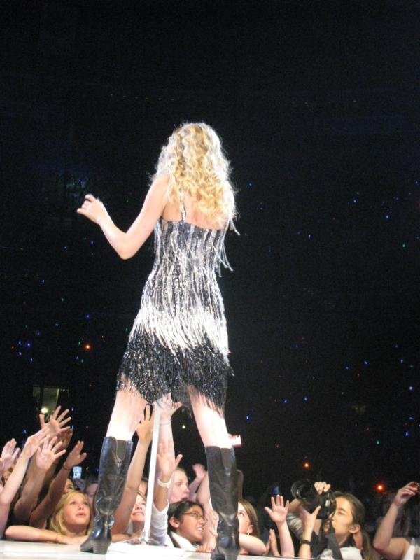 Taylor Swift — April 25 - St. Louis, Missouri — photo 192