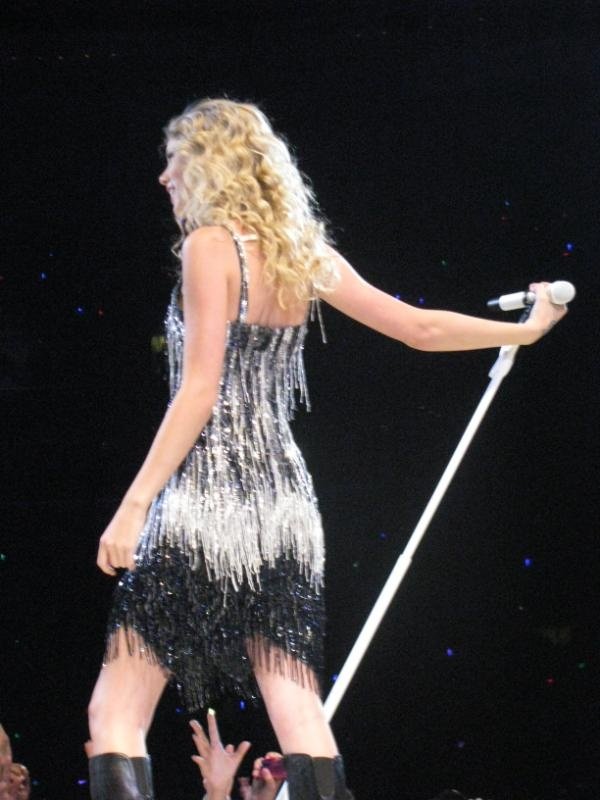Taylor Swift — April 25 - St. Louis, Missouri — photo 193