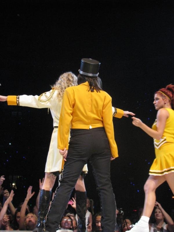 Taylor Swift — April 25 - St. Louis, Missouri — photo 195