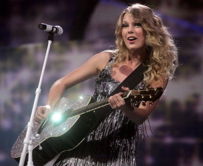 Taylor Swift — April 25 - St. Louis, Missouri — photo 198