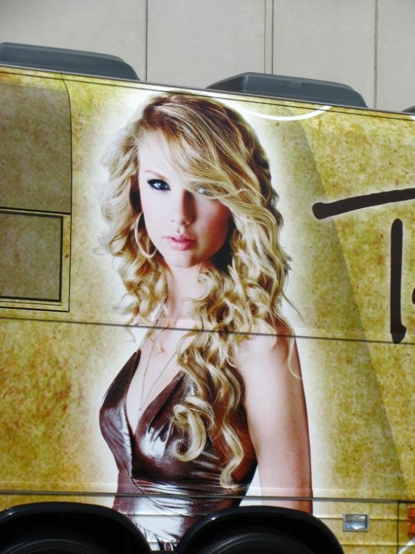 Taylor Swift — April 25 - St. Louis, Missouri — photo 206