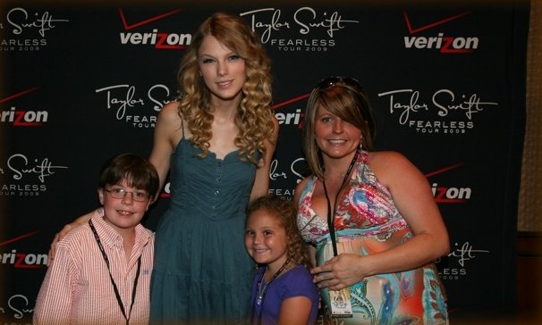 Taylor Swift — Biloxi, MS — photo 12