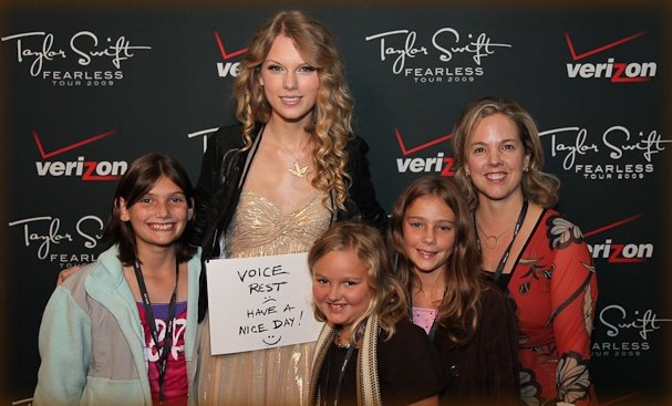 Taylor Swift — Chicago IL October 09 — photo 2