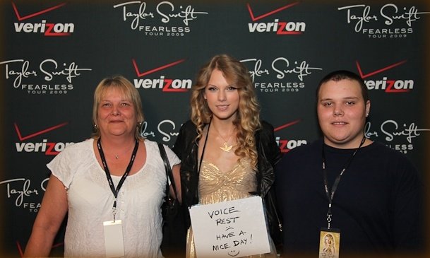 Taylor Swift — Chicago IL October 09 — photo 3