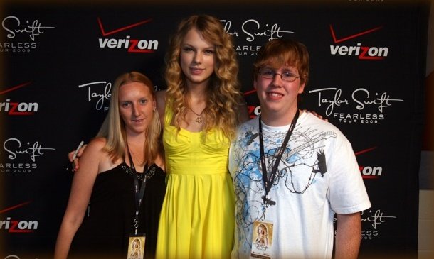 Taylor Swift — fort wayne IN — photo 1
