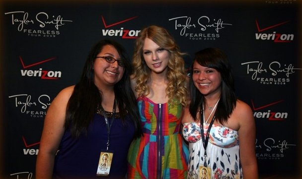 Taylor Swift — glendale AZ — photo 4