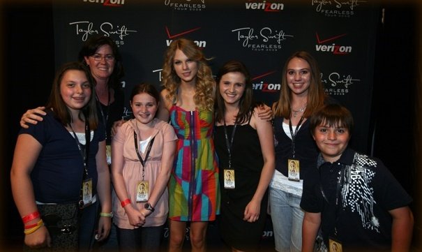 Taylor Swift — glendale AZ — photo 7