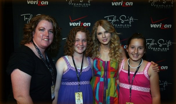 Taylor Swift — glendale AZ — photo 8