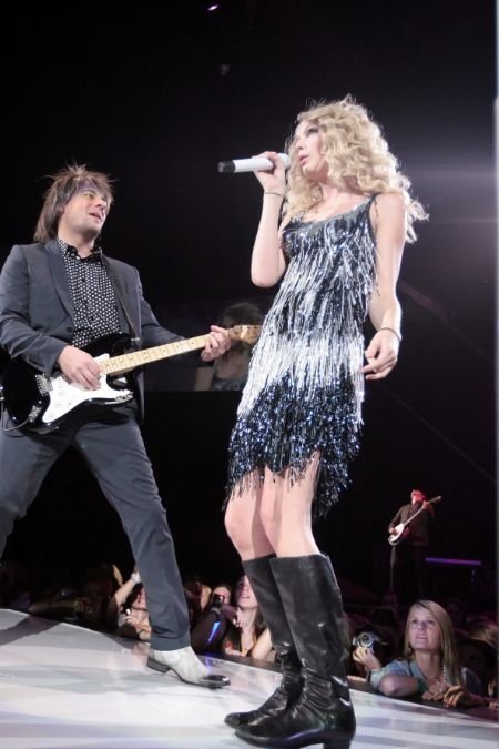 Taylor Swift — May 1 - Jacksonville, Florida — photo 11