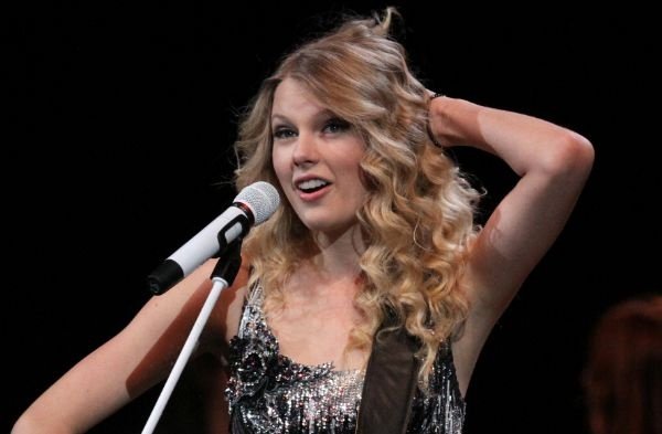 Taylor Swift — May 1 - Jacksonville, Florida — photo 17
