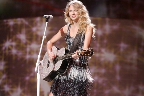Taylor Swift — May 22 - Los Angeles, California — photo 1
