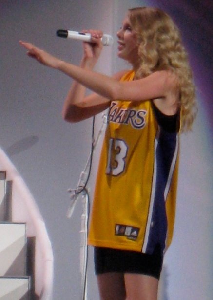 Taylor Swift — May 22 - Los Angeles, California — photo 11