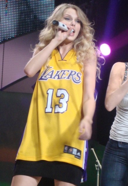 Taylor Swift — May 22 - Los Angeles, California — photo 20