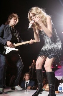 Taylor Swift — May 22 - Los Angeles, California — photo 25