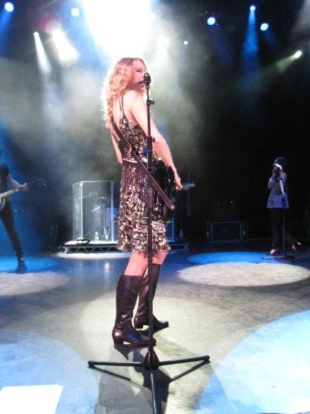 Taylor Swift — May 6 - London, United Kingdom — photo 14