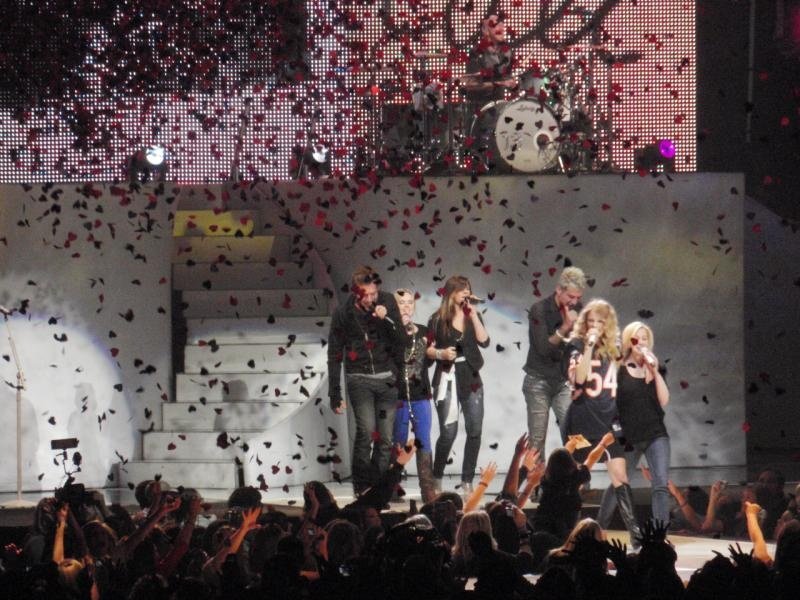 Taylor Swift — October 10 - Chicago, Illinois — photo 16