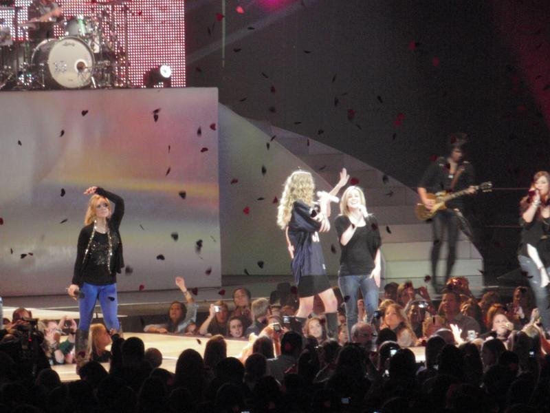 Taylor Swift — October 10 - Chicago, Illinois — photo 18