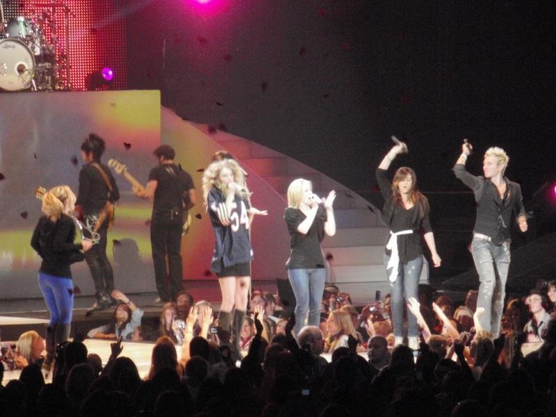 Taylor Swift — October 10 - Chicago, Illinois — photo 20