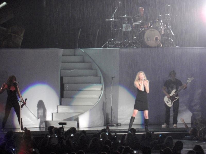Taylor Swift — October 10 - Chicago, Illinois — photo 30