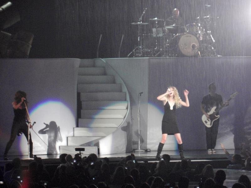 Taylor Swift — October 10 - Chicago, Illinois — photo 31