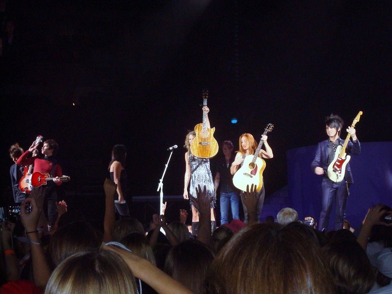 Taylor Swift — October 11 - Minneapolis, Minnesota — photo 6