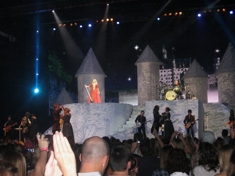Taylor Swift — October 11 - Minneapolis, Minnesota — photo 10