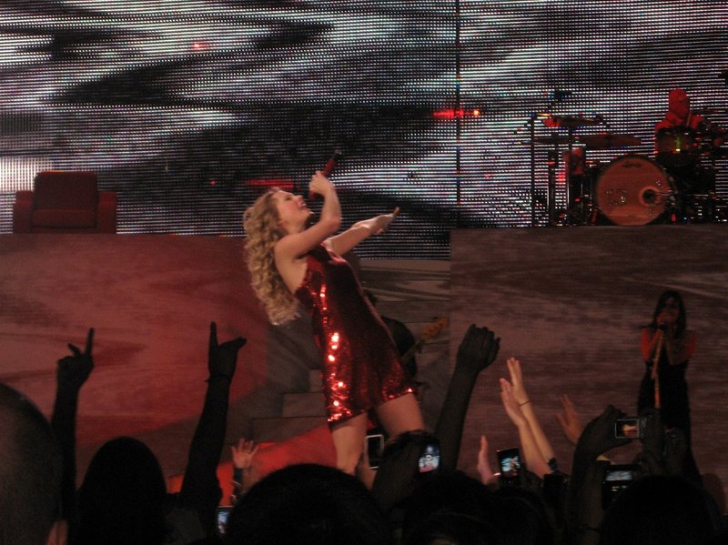 Taylor Swift — October 11 - Minneapolis, Minnesota — photo 11