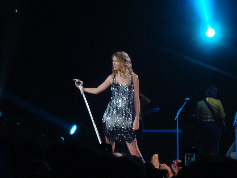 Taylor Swift — October 11 - Minneapolis, Minnesota — photo 13