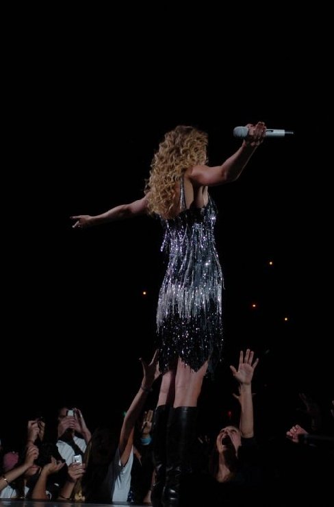 Taylor Swift — October 11 - Minneapolis, Minnesota — photo 19