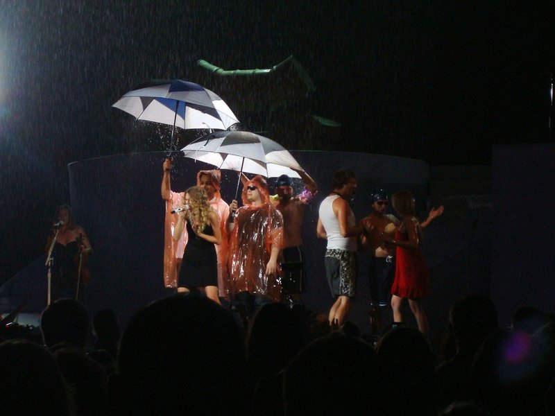 Taylor Swift — October 11 - Minneapolis, Minnesota — photo 21